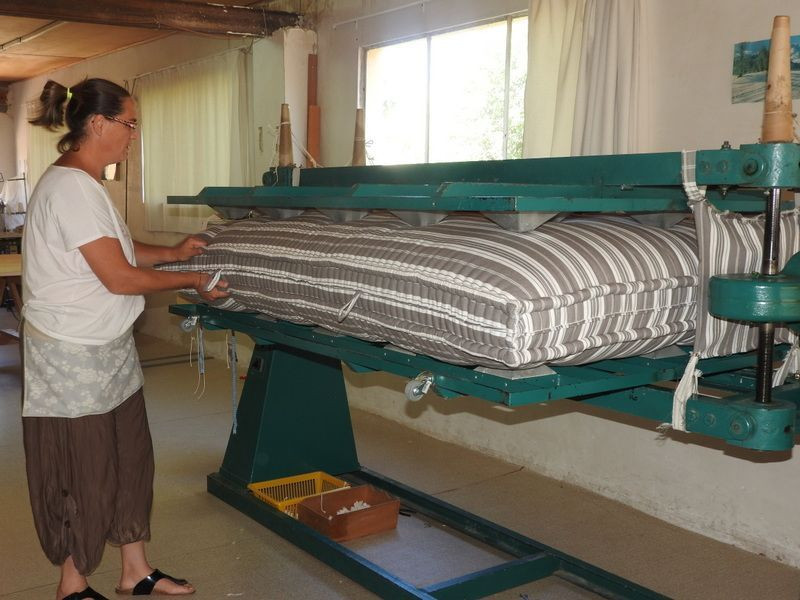 Confection de nos matelas en laine.